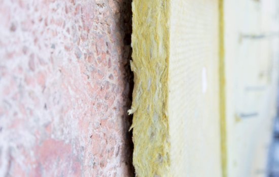 External repair work on the building, insulation and cladding of the facade of the house